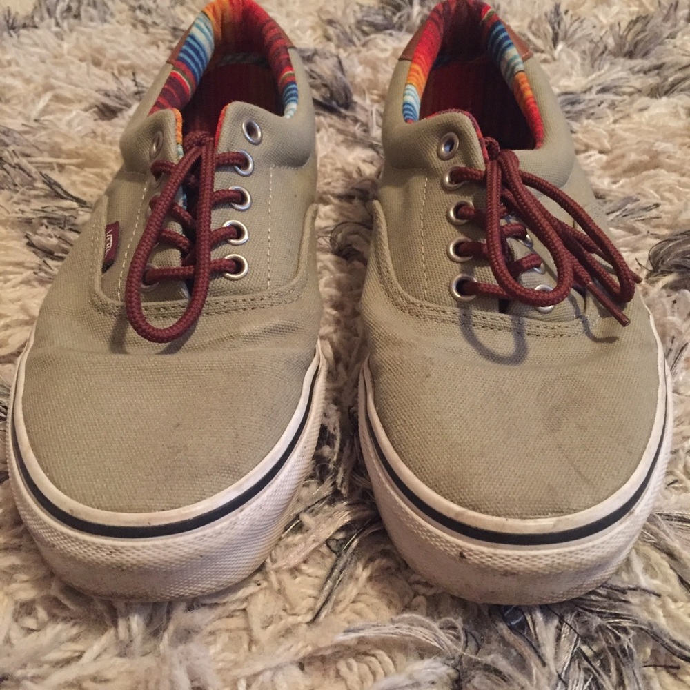 Vans lowtop shoes